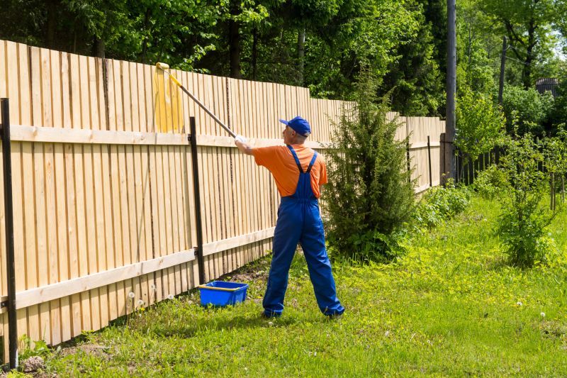 Fence Painting Or Staining