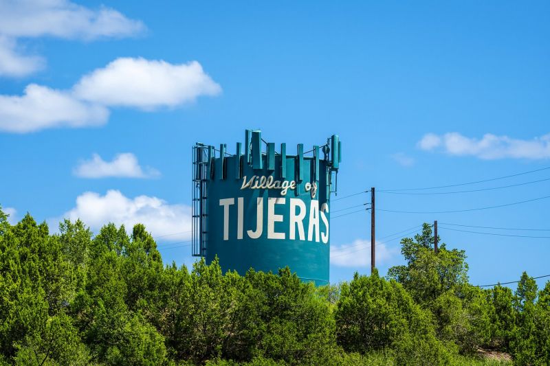 Plumbing Repairs a Handyman Can Handle Without a Plumber